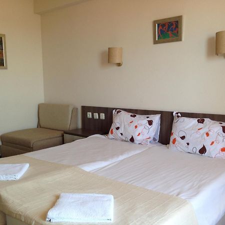 Hotel Laguna Lozenets Room photo